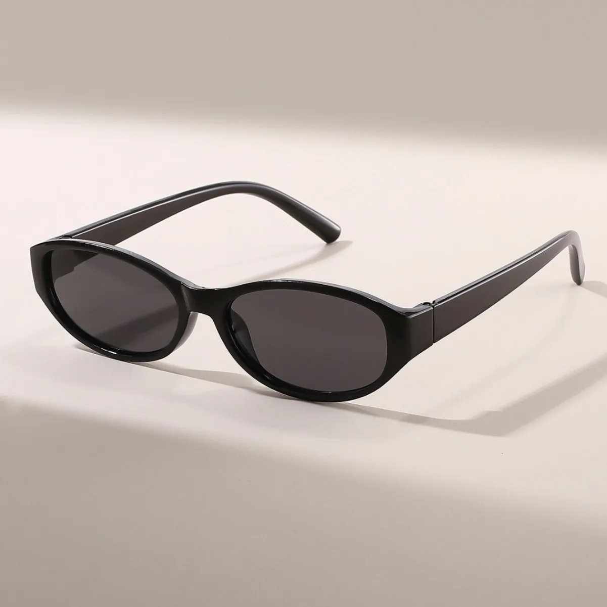 Kacamata Hitam Oval Bergaya Re - Designer Sunglasses ulasan dan harga
